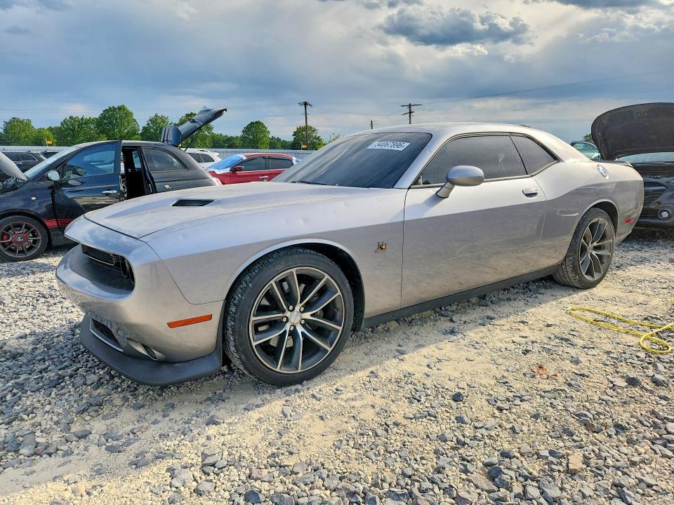 2C3CDZFJXGH137138 2016 DODGE CHALLENGER photo no. 1
