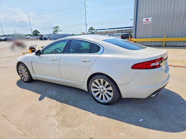 2009 JAGUAR XF LUXURY — Фото 2 из 12