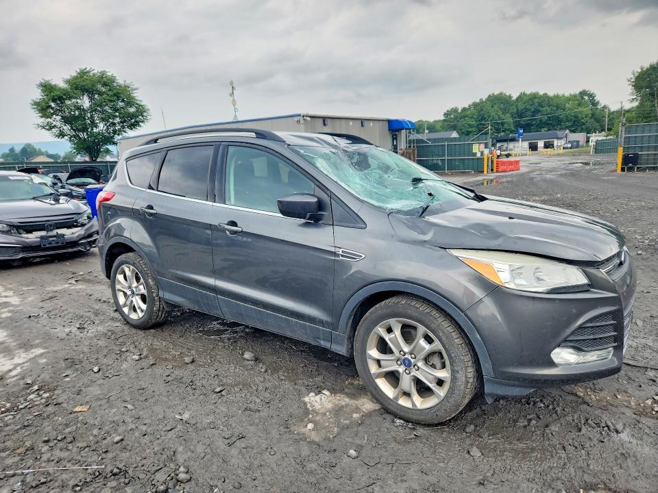 1FMCU9G92GUB87363 2016 FORD ESCAPE photo no. 4