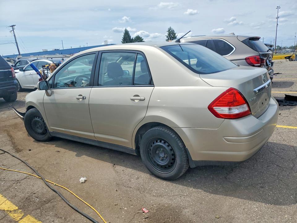 2009 NISSAN VERSA 1.8 S — Фото 2 из 12
