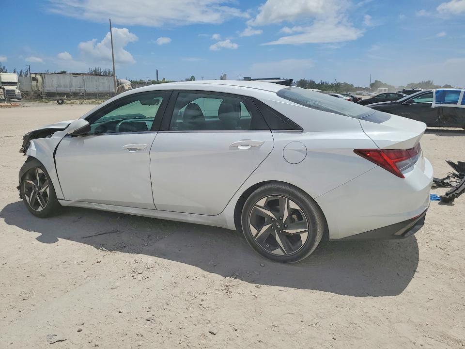 2021 HYUNDAI ELANTRA SEL — Фото 2 из 13