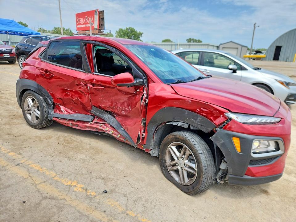 2021 HYUNDAI KONA SE — Фото 4 из 12