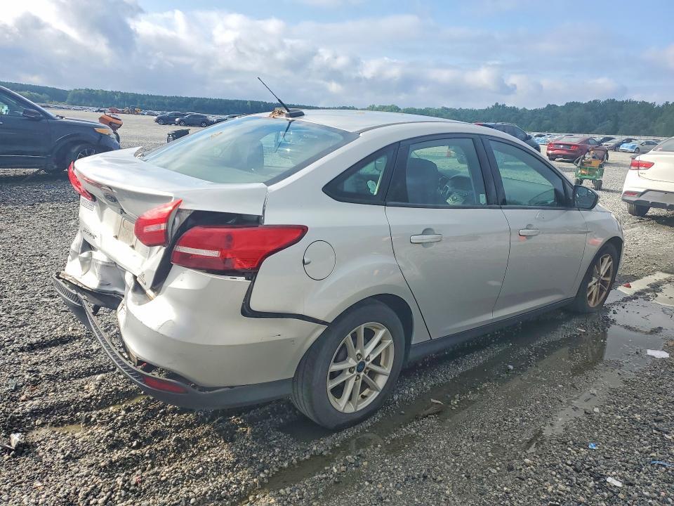 2016 FORD FOCUS SE — Фото 3 из 12