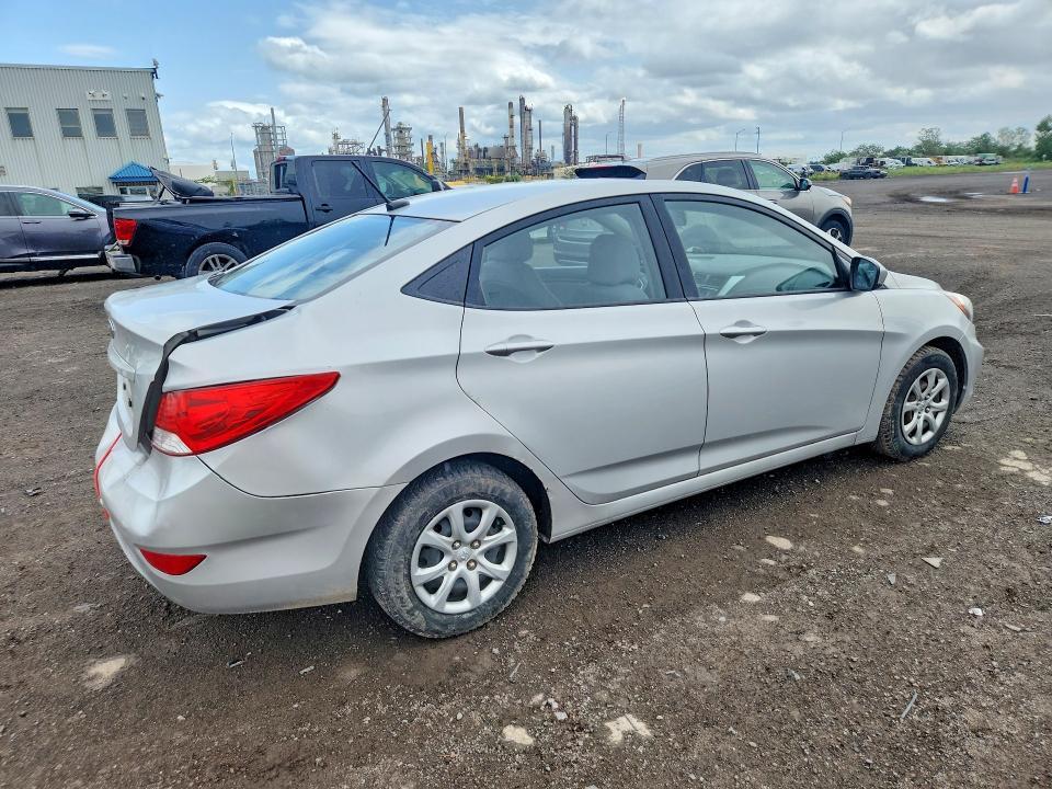 2012 HYUNDAI ACCENT GLS — Фото 3 из 12