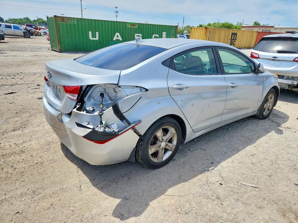 2012 HYUNDAI ELANTRA GLS — Фото 3 из 12