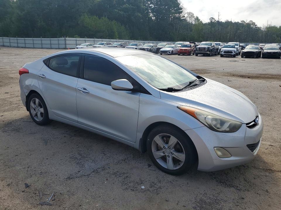 2012 HYUNDAI ELANTRA — Фото 4 из 12