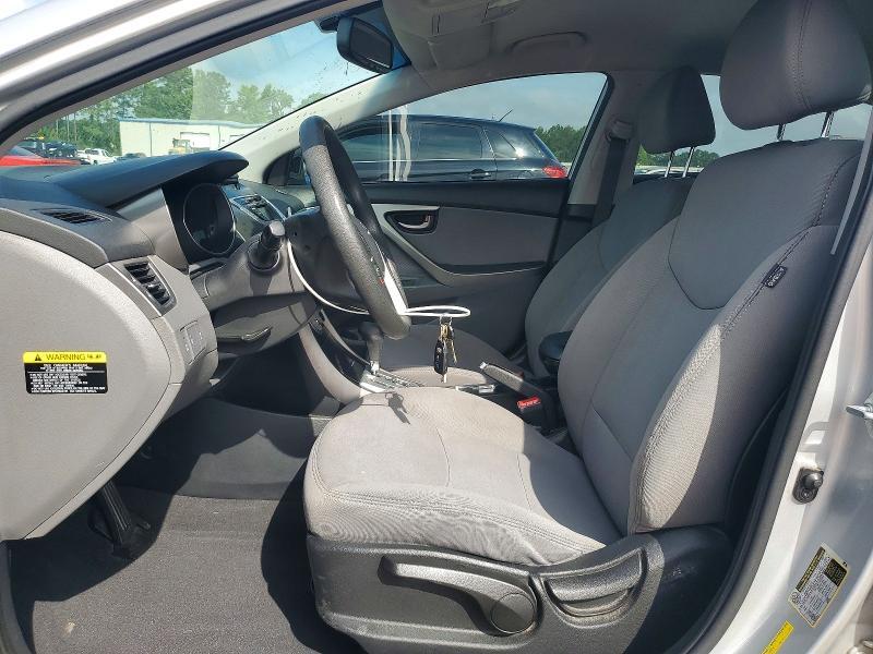 2012 HYUNDAI ELANTRA — Фото 7 из 12