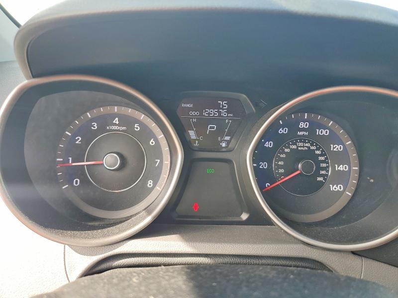 2012 HYUNDAI ELANTRA — Фото 9 из 12