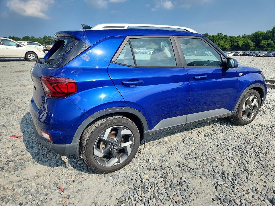 KMHRC8A33MU097811 2021 HYUNDAI VENUE photo no. 3