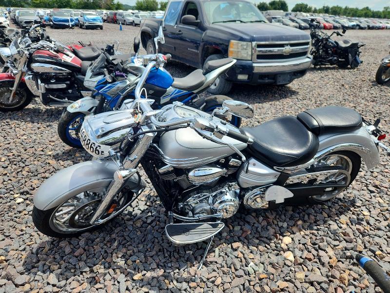 2009 YAMAHA XV1900 A — Фото 3 из 9