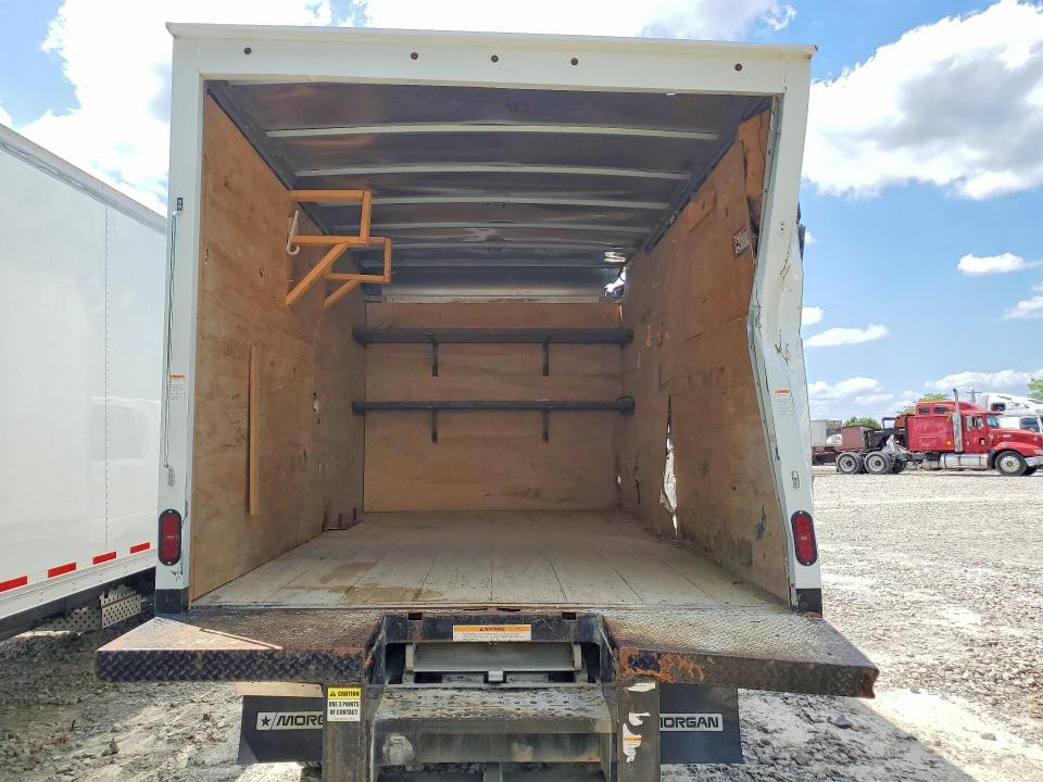 2021 ISUZU NPR HD BOX TRUCK — Фото 6 из 13