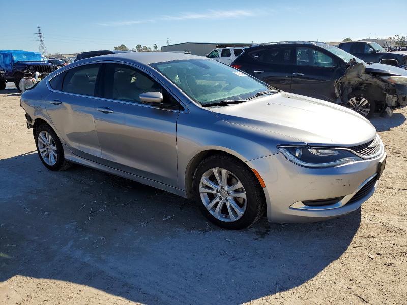 2016 CHRYSLER 200 — Фото 4 из 13