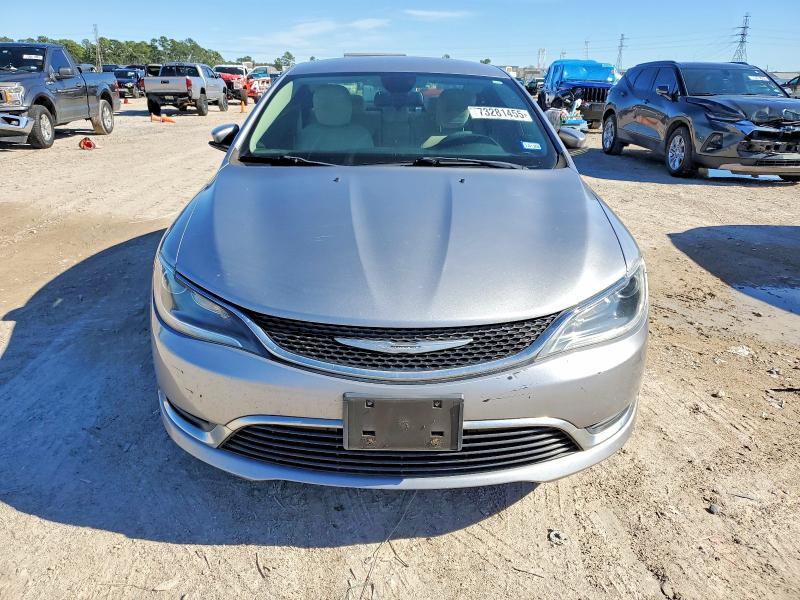 2016 CHRYSLER 200 — Фото 5 из 13