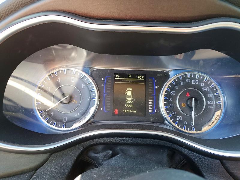 2016 CHRYSLER 200 — Фото 9 из 13