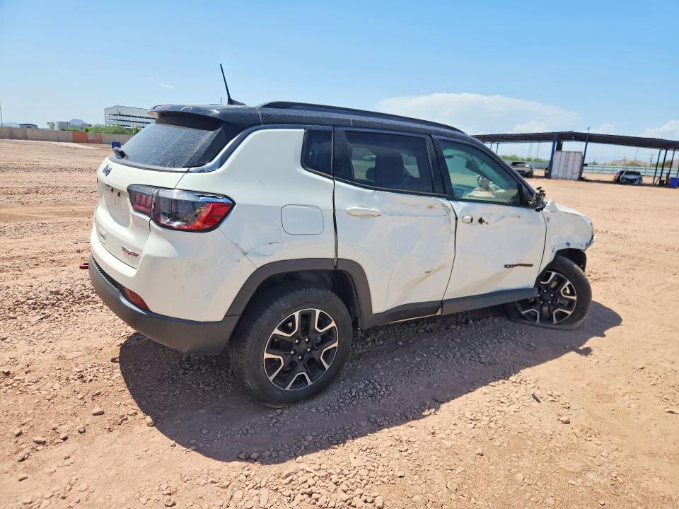 3C4NJDDBXMT600622 2021 JEEP COMPASS photo no. 3