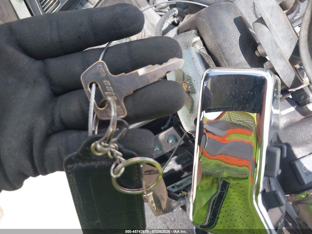 1HFSC2239XA103835 1999 HONDA GL1500 photo no. 11