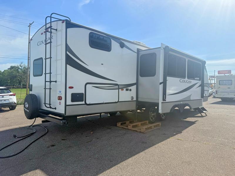 2021 KEYSTONE Cougar 34TSB SLIDE-IN CAMPER — Фото 4 из 10