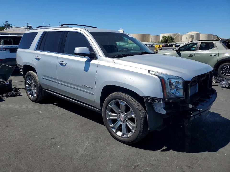 2016 GMC YUKON DENALI — Фото 4 из 14