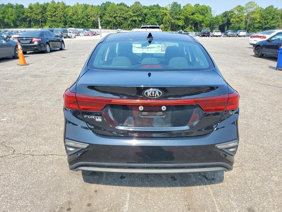 2021 KIA FORTE FE — Фото 6 из 12