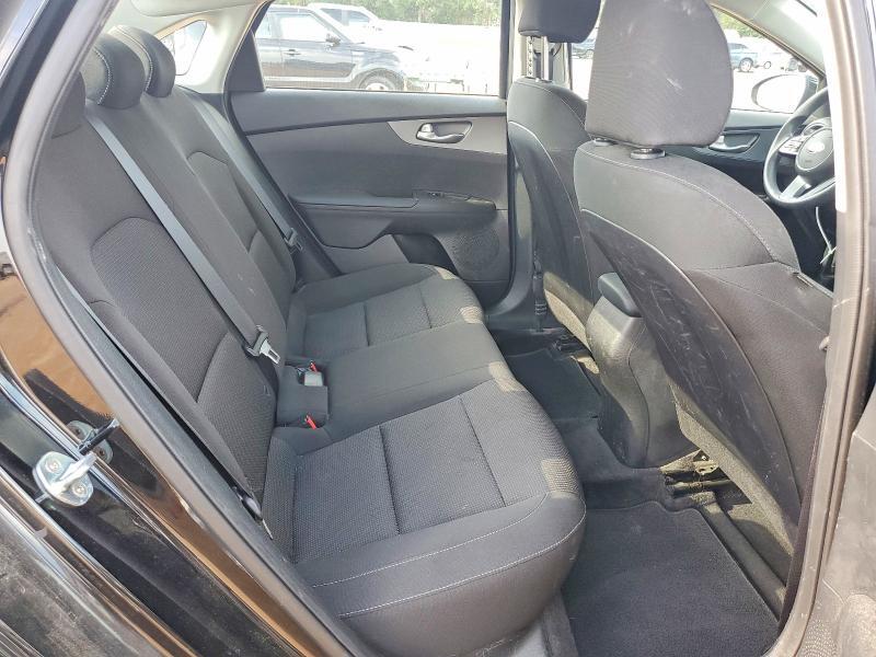 3KPF24AD6ME375563 2021 KIA FORTE photo no. 10