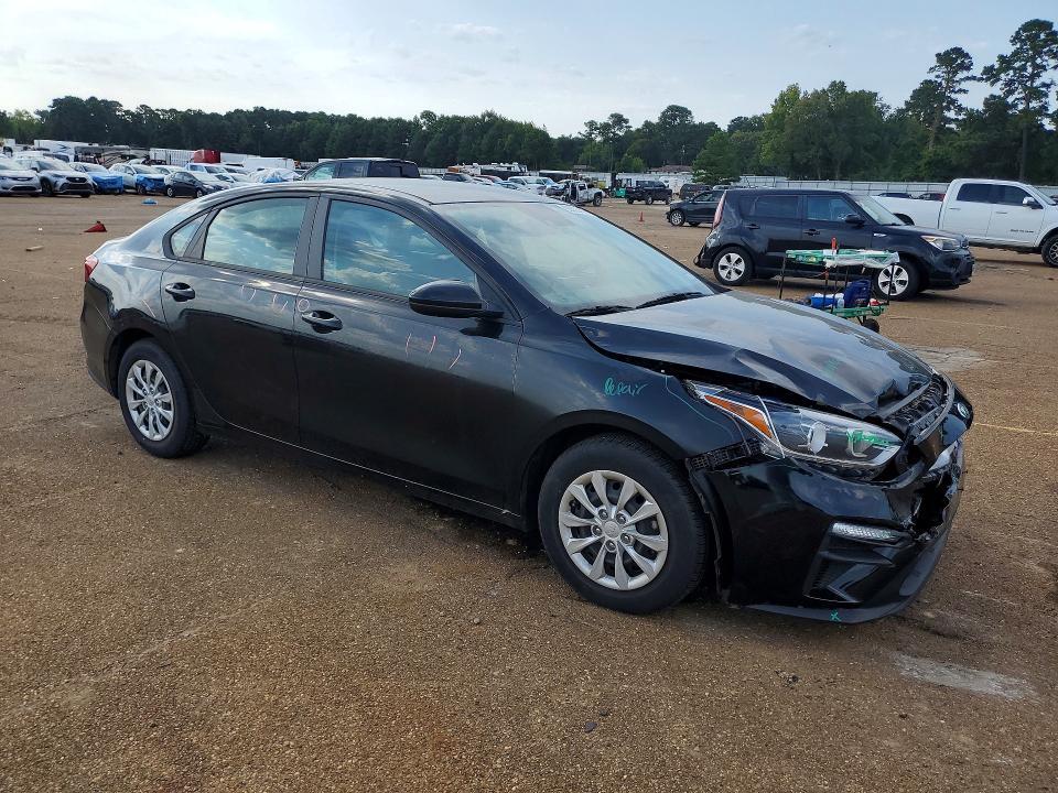 3KPF24AD6ME375563 2021 KIA FORTE photo no. 4