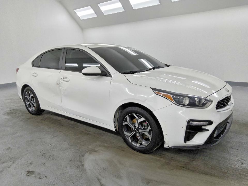 3KPF24AD6ME316061 2021 KIA FORTE photo no. 4