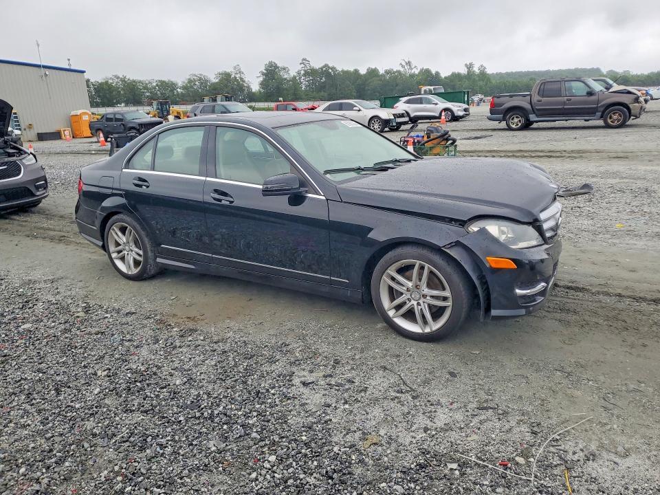 2012 MERCEDES-BENZ C 300 4MATIC — Фото 4 из 12