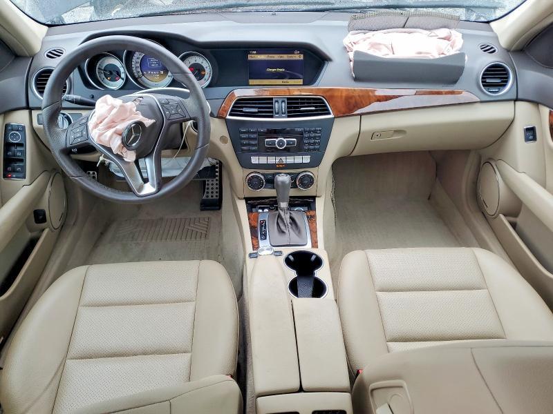 2012 MERCEDES-BENZ C 300 4MATIC — Фото 8 из 12