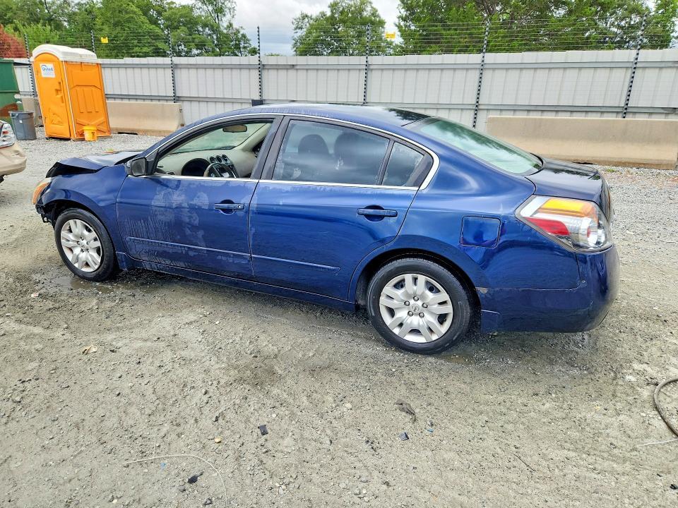 2012 NISSAN ALTIMA 2.5 — Фото 2 из 12