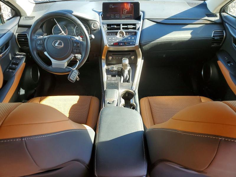 2021 LEXUS NX 300 BASE — Фото 8 из 13
