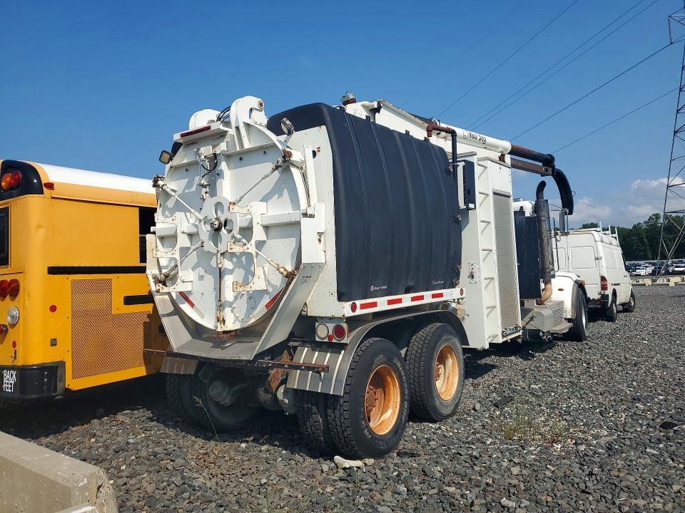 2012 PETERBILT 365 HYDROVAC TRUCK — Фото 3 из 12