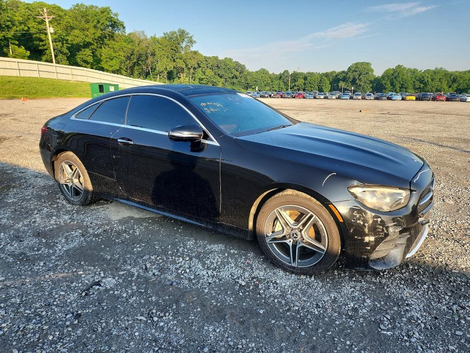 2021 MERCEDES-BENZ E 450 4MATIC — Фото 4 из 12