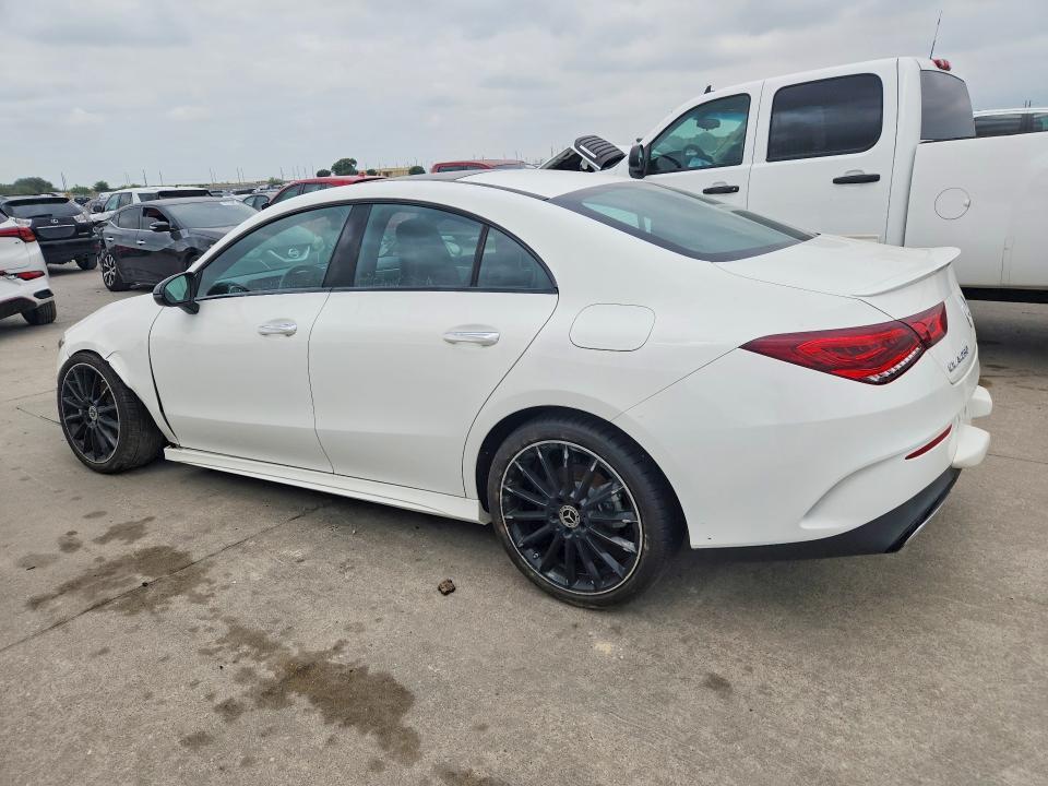 2021 MERCEDES-BENZ CLA 250 — Фото 2 из 12