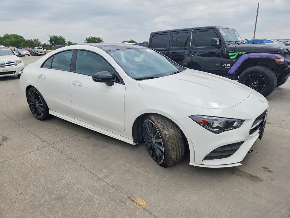 2021 MERCEDES-BENZ CLA 250 — Фото 4 из 12