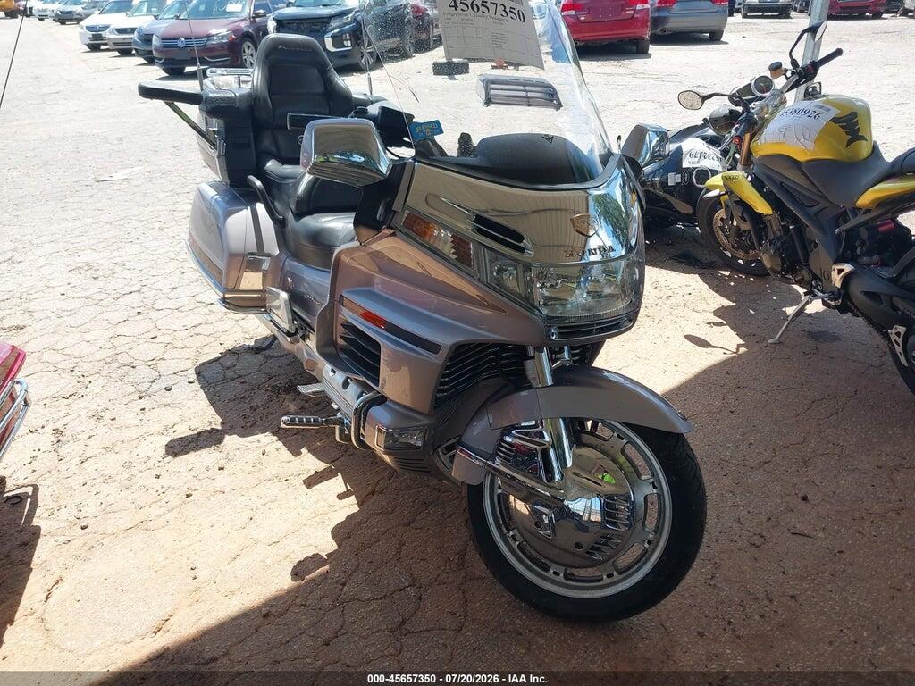 1HFSC2231XA102856 1999 HONDA GL1500 photo no. 1