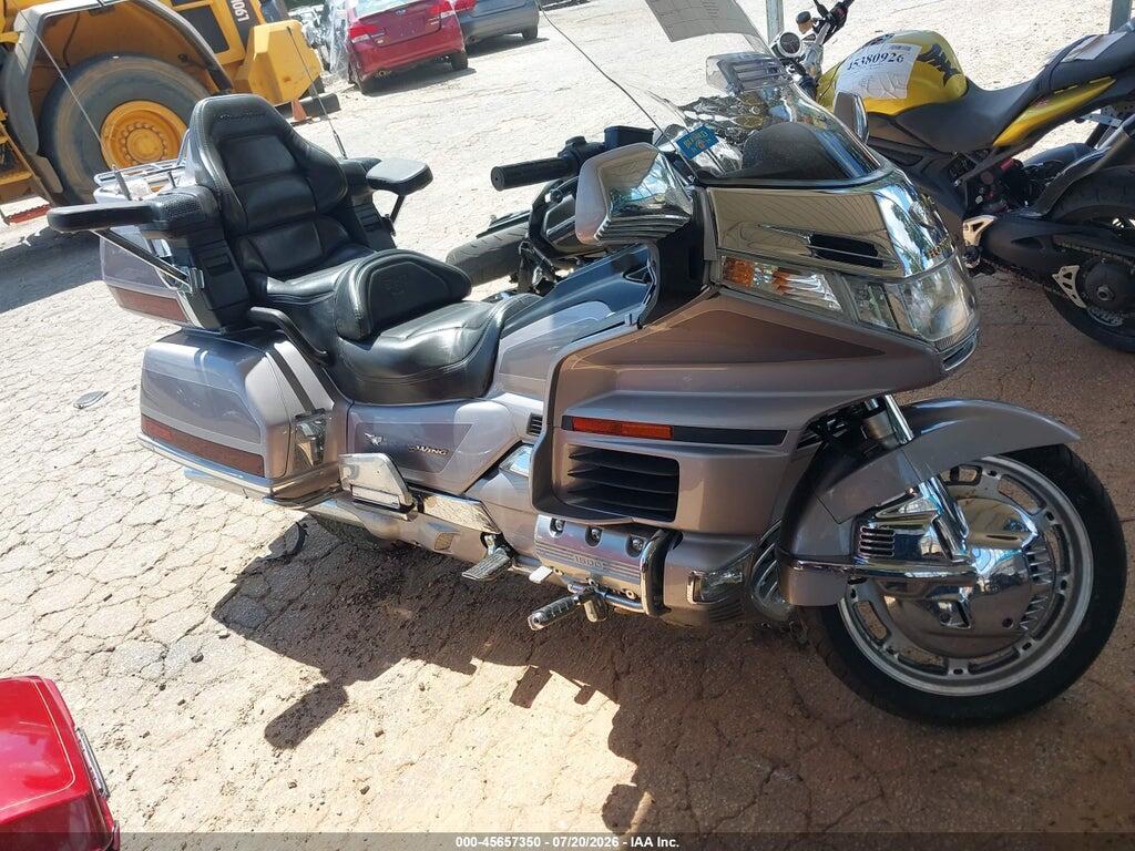1HFSC2231XA102856 1999 HONDA GL1500 photo no. 12