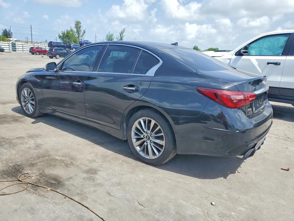 2016 INFINITI Q50 3.0T PREMIUM — Фото 2 из 12