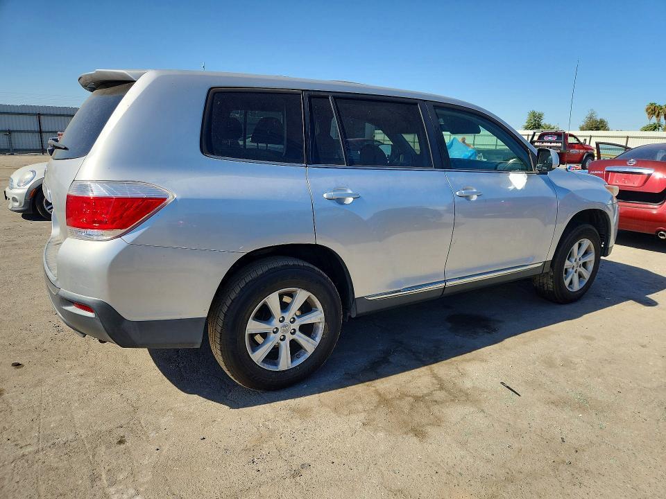 5TDZA3EH8CS018834 2012 TOYOTA HIGHLANDER photo no. 3