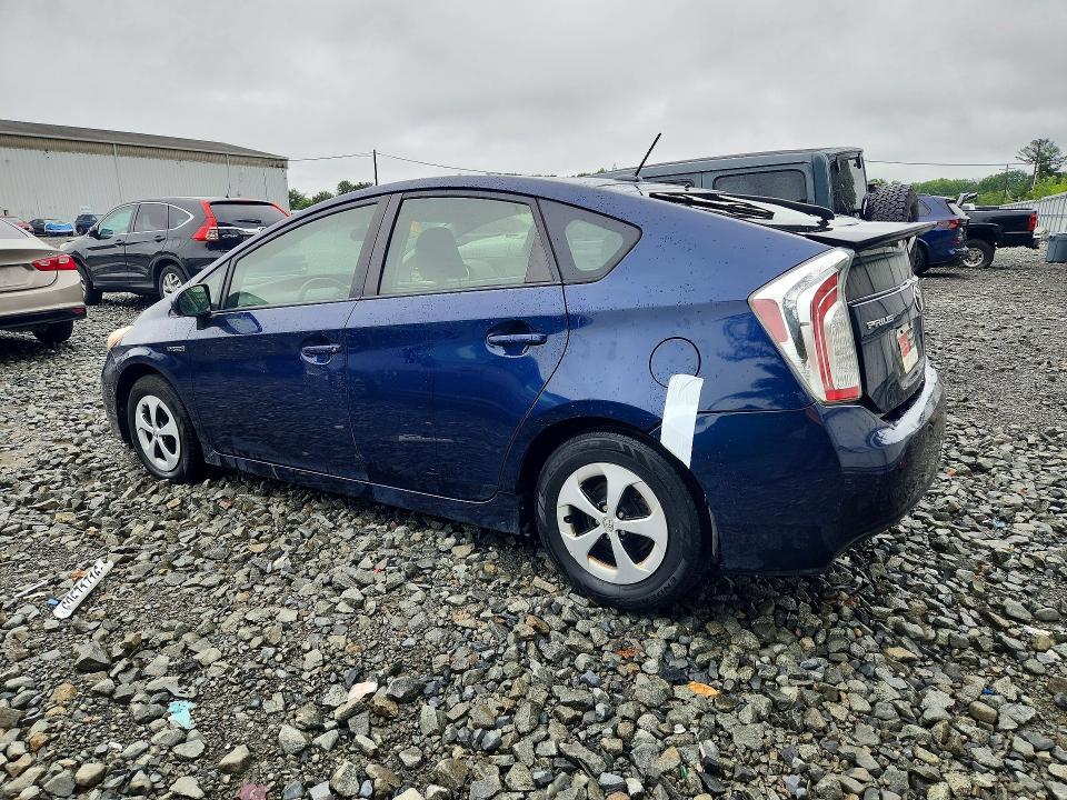 2012 TOYOTA PRIUS THREE — Фото 2 из 12