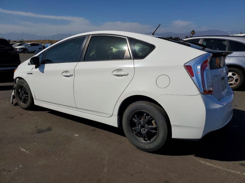 JTDKN3DUXC5530797 2012 TOYOTA PRIUS photo no. 2