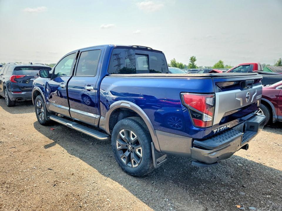 2021 NISSAN TITAN PLATINUM RESERVE — Фото 2 из 12