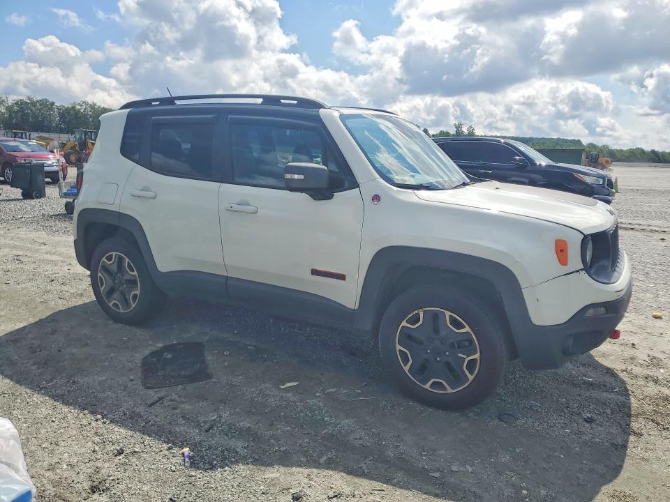 2016 JEEP RENEGADE TRAILHAWK — Фото 4 из 12