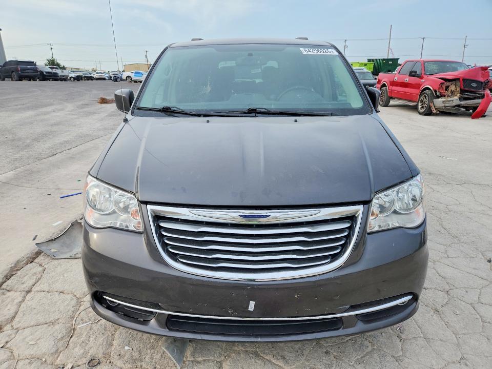 2016 CHRYSLER TOWN & COUNTRY TOURING — Фото 5 из 13