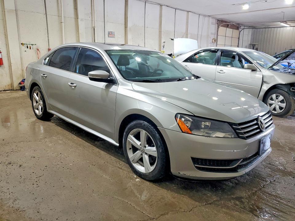 1VWBP7A38CC075227 2012 VOLKSWAGEN PASSAT photo no. 4