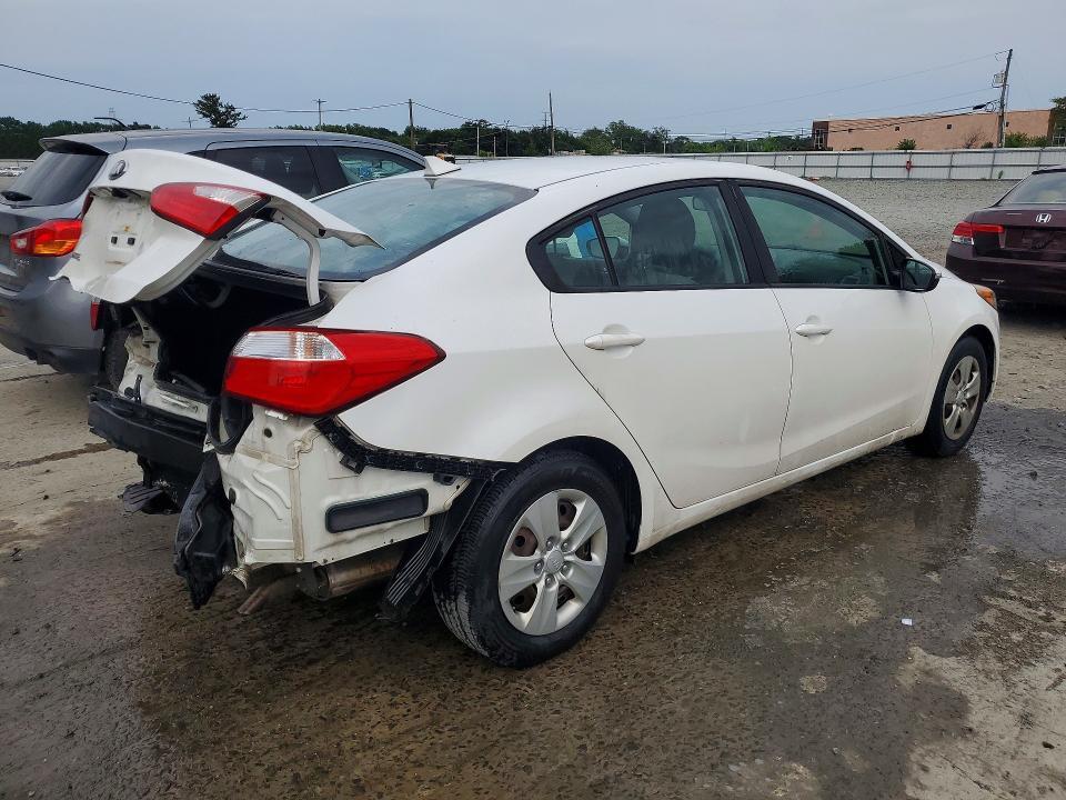 2016 KIA FORTE LX — Фото 3 из 12