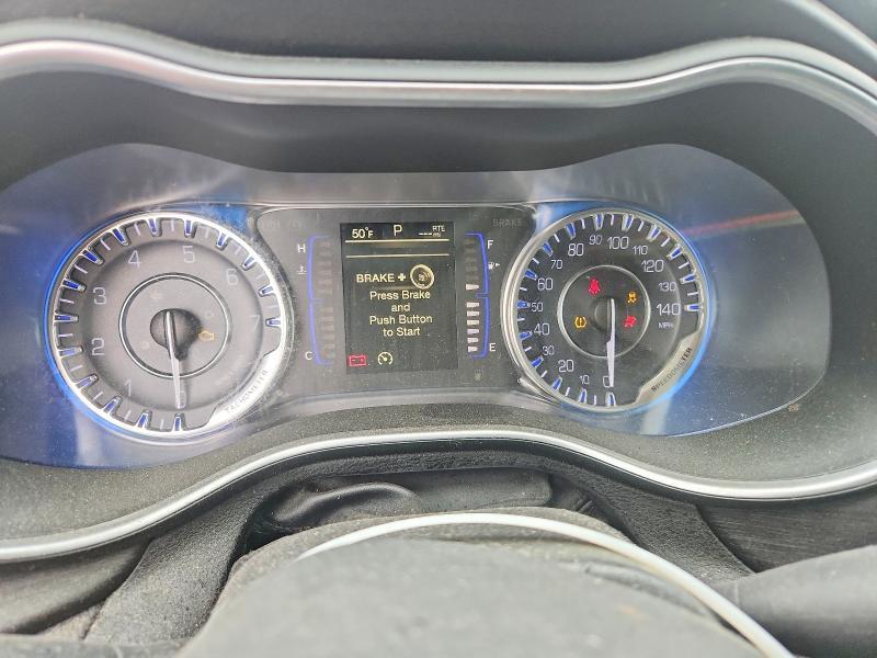 1C3CCCAB1GN128884 2016 CHRYSLER 200 photo no. 9