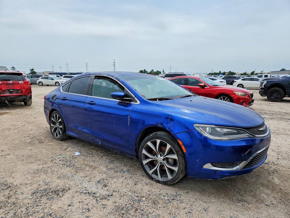 2016 CHRYSLER 200 LIMITED — Фото 4 из 12