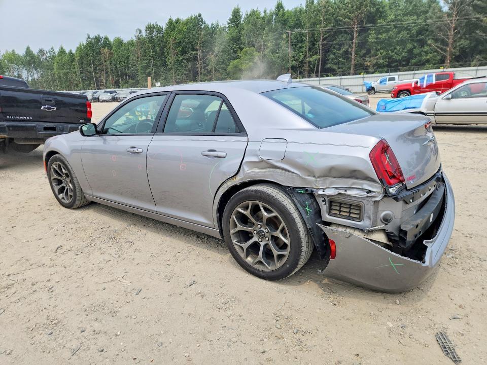 2016 CHRYSLER 300 S — Фото 2 из 12