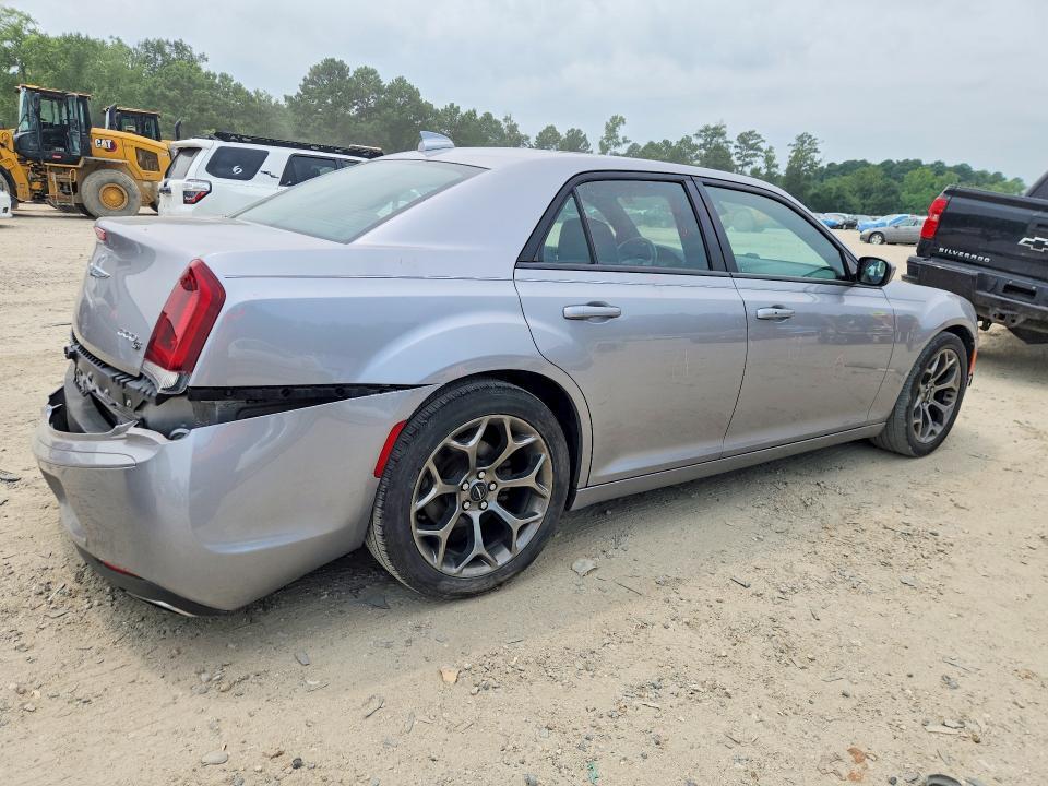 2016 CHRYSLER 300 S — Фото 3 из 12