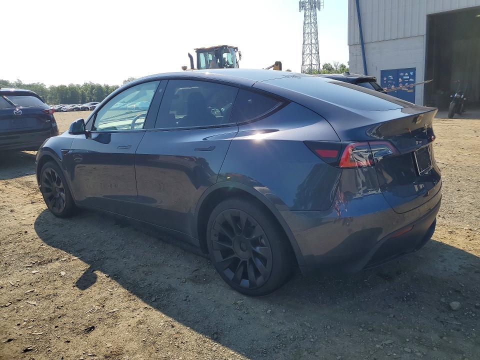 2021 TESLA MODEL Y — Фото 2 из 12